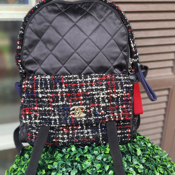 Chanel backpack (Limited Edition) - Picture 8 of 8